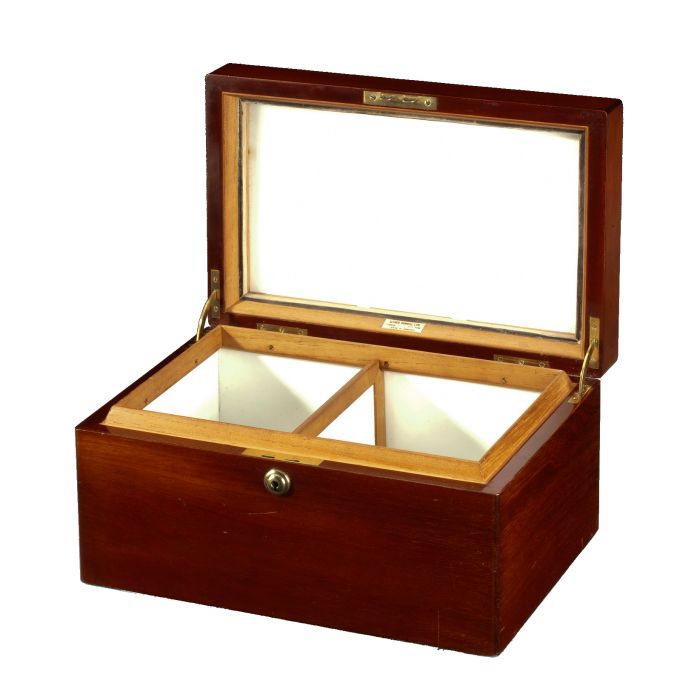 FIND ANTIQUE DUNHILL CIGAR BOXES FOR SALE